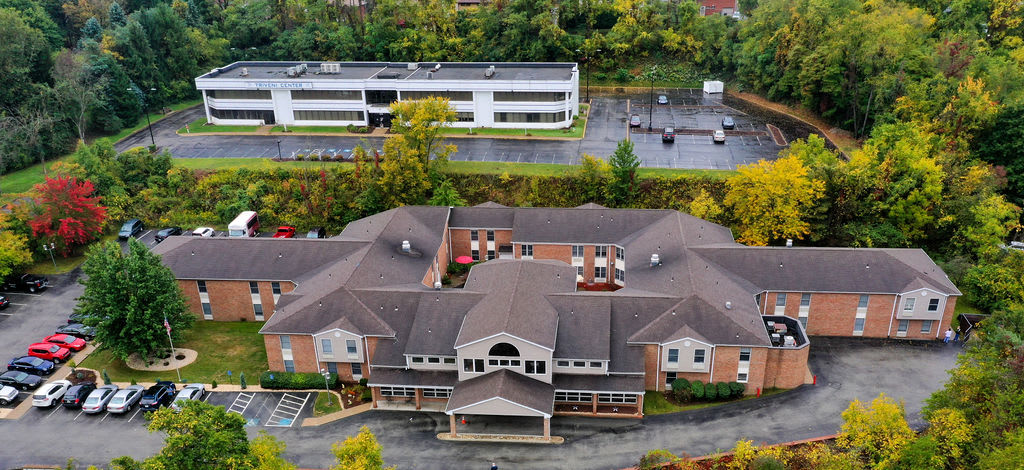 Independence Court of Monroeville community exterior